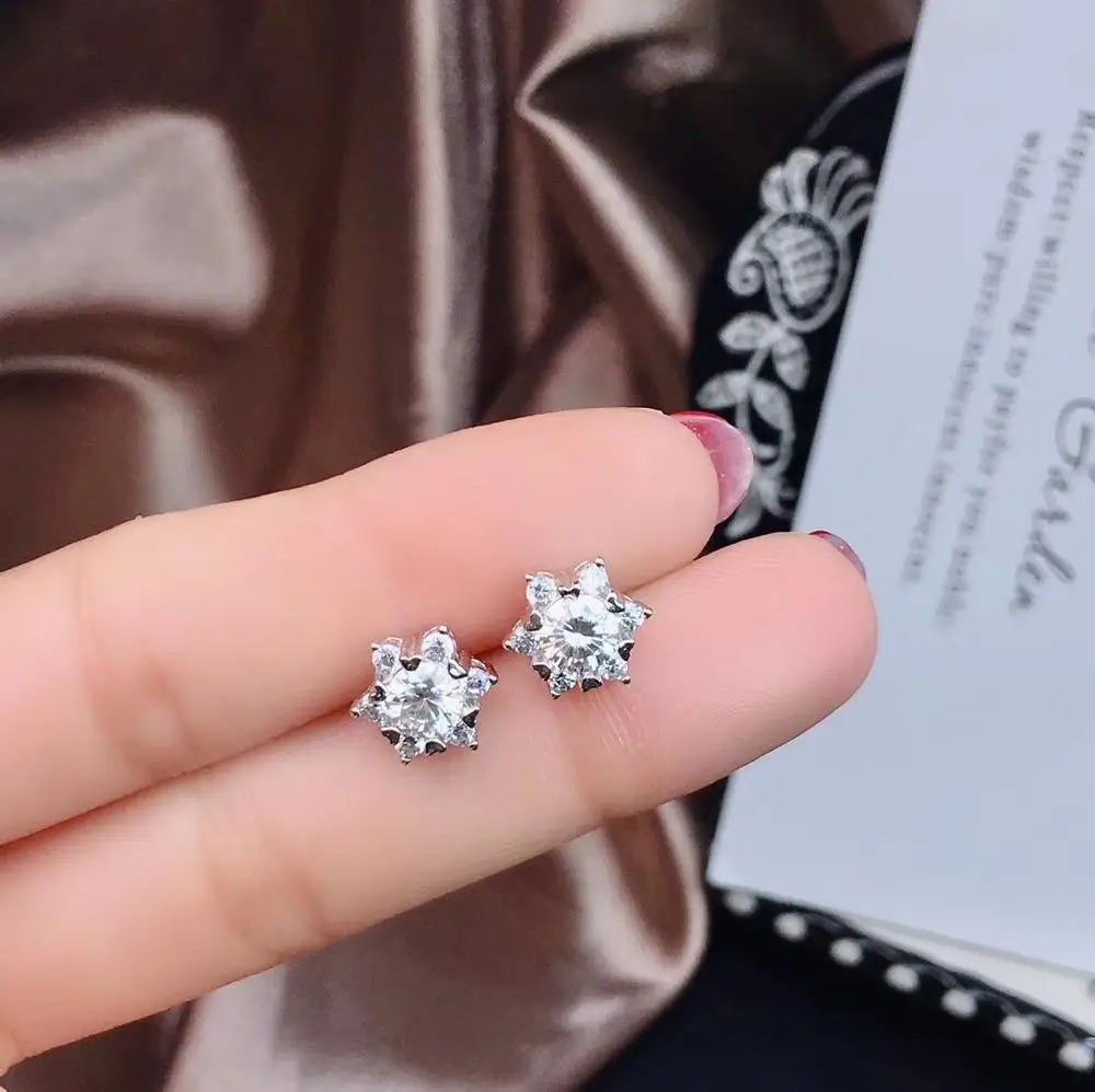 Специальная рекомендация 925 пробы Серебряный популярный стиль. 0 5 ct Муассанит мир