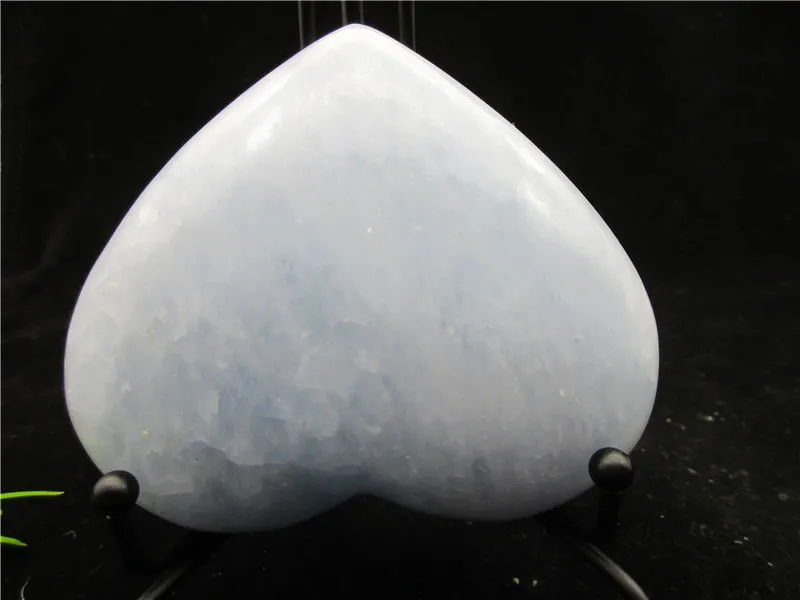 

Натуральный красивый Kyanite сердце Rock Crystal полированная фотография