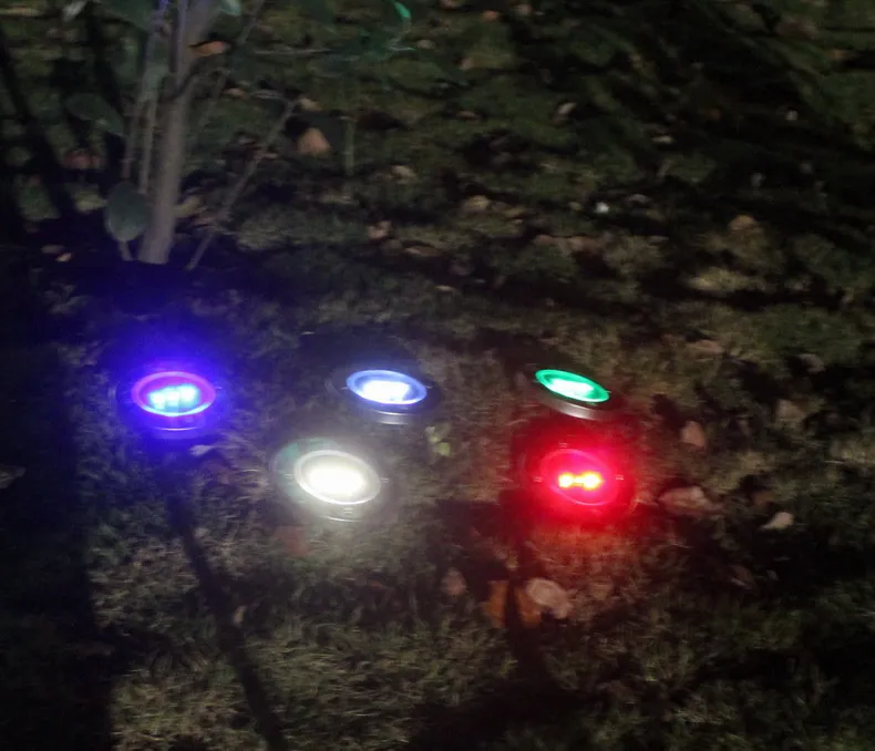 На солнечных батареях 3 светодиодных водоотталкивающих лампы солнечное