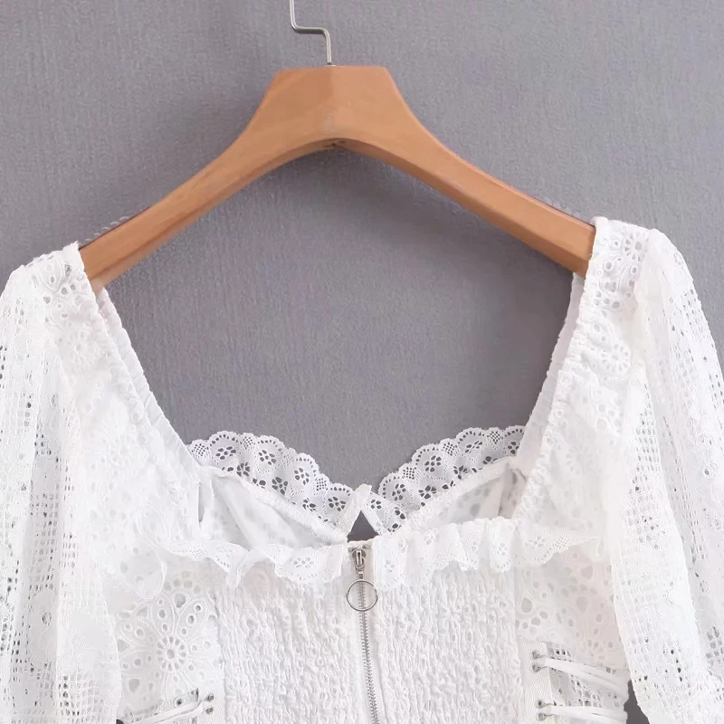 

Vintage embroidery lace up white blouse women ruffle lace shirt Streetwear ladies tops Summer boho clothing 2019
