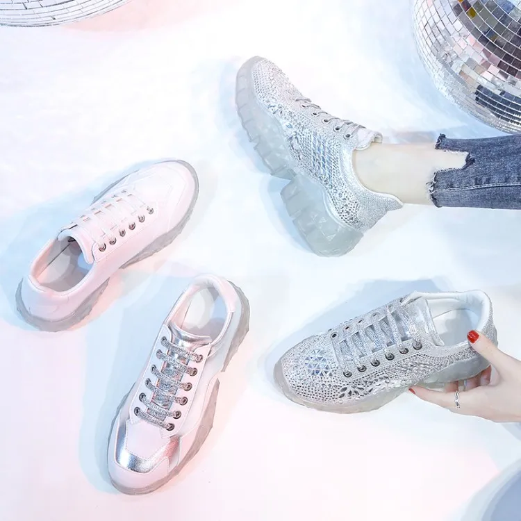 Женские повседневные кроссовки со стразами сетчатые дышащие на плоской