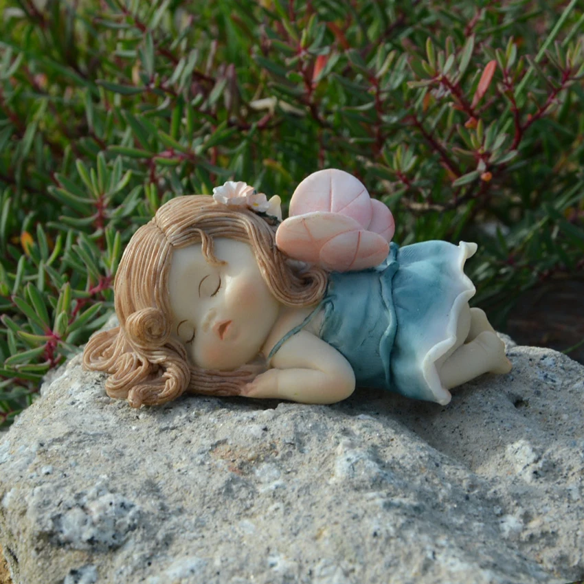 

NEW Lovely Resin Fairy Baby Creative Miniature Figurine Craft Mini Teraryum Garden Miniatures Home Decoration Accessories