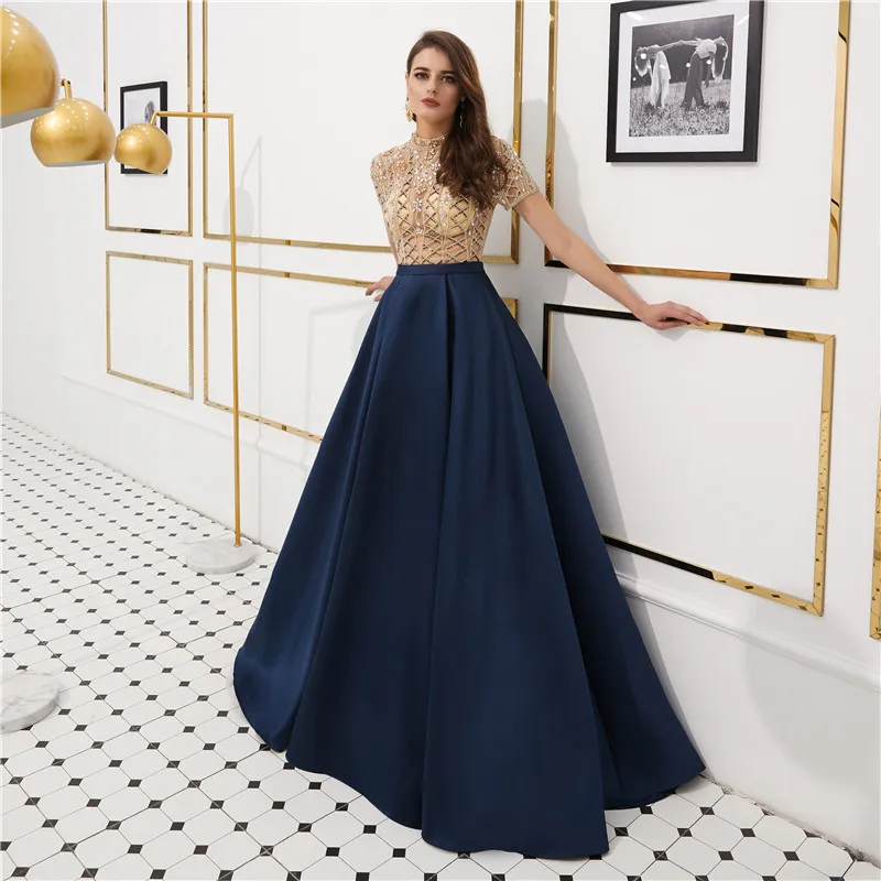 Атласное Вечернее платье длинное 2019 ТРАПЕЦИЕВИДНОЕ с высоким воротником со