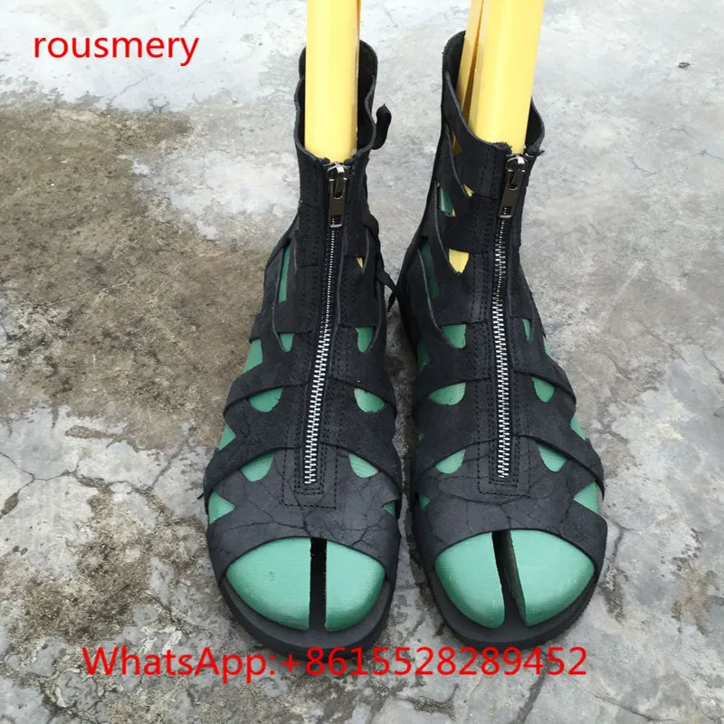 Мужская мода вырезы Черные Сандалии Обувь Мягкой Кожи Гладиатор Мальчиков