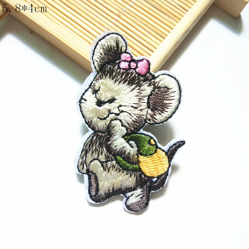 Труба Мышь вышивка патчи diy мультфильм животных одежда украшения Патчи D-005 | Дом и