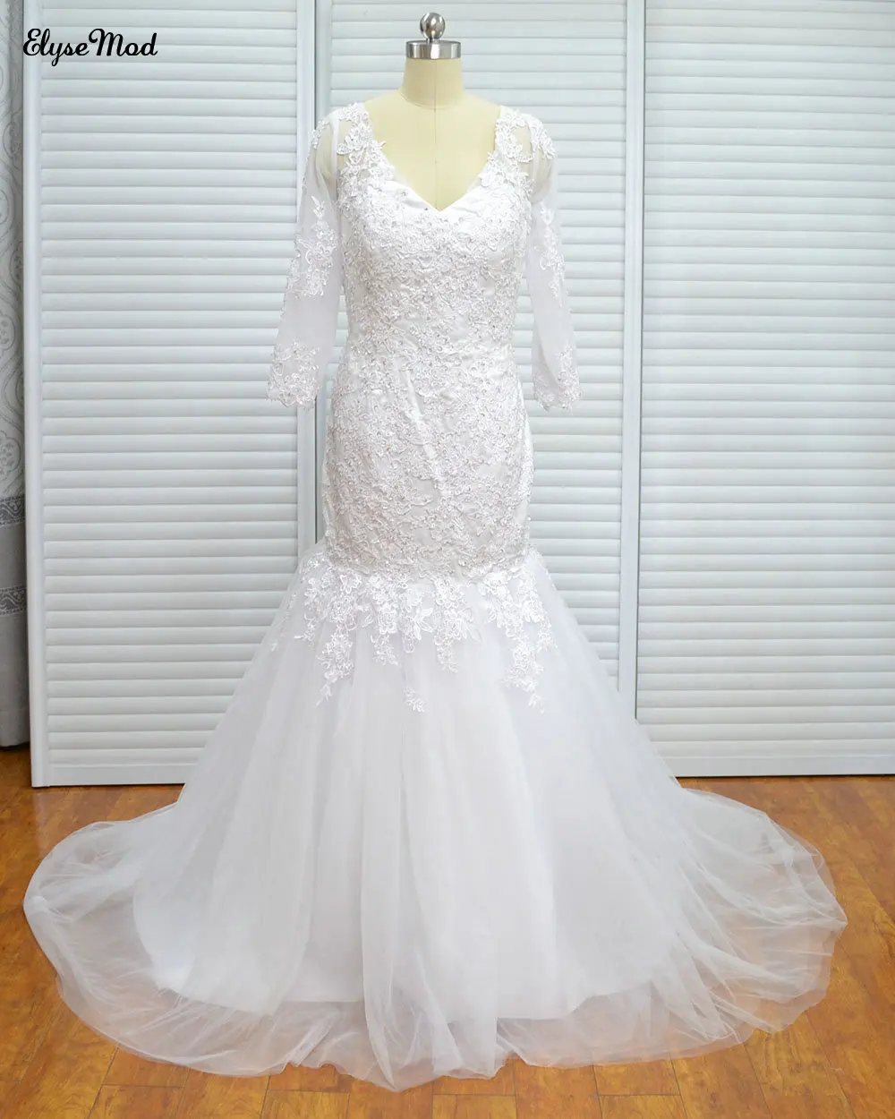 

High Quality Long Sleeves Lace Shinning Wedding Dress Sweetehart Court Train Mermaid Wedding Dresses Sexy Bridal Gown