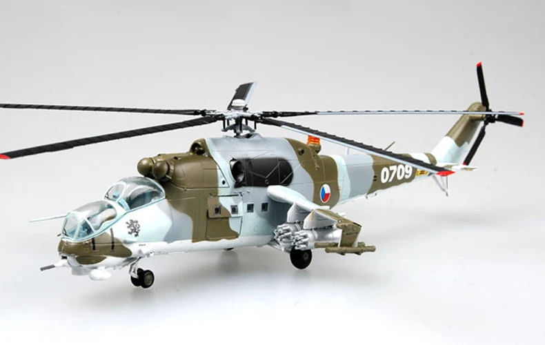 

Модель радиоуправляемого вертолета 37036, модель российского ВВС, версия 1:72