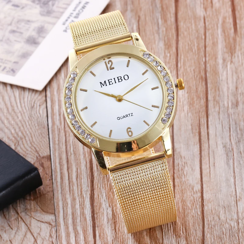 Часы наручные женские кварцевые изысканные водонепроницаемые с кожаным