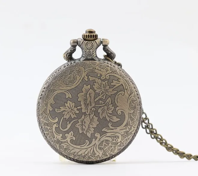 

Classic Brown Switzerland Pastoral Life Calf Men Pattern Theme Engraving Quartz Pocket Watches Necklace Unisex Children Clock