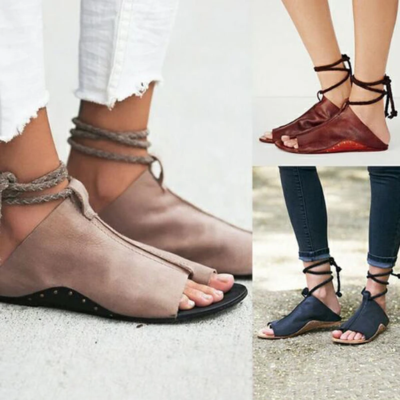 Bomlight 2018 обувь с заклепками Zapatos Mujer летние сандалии женская на плоской подошве