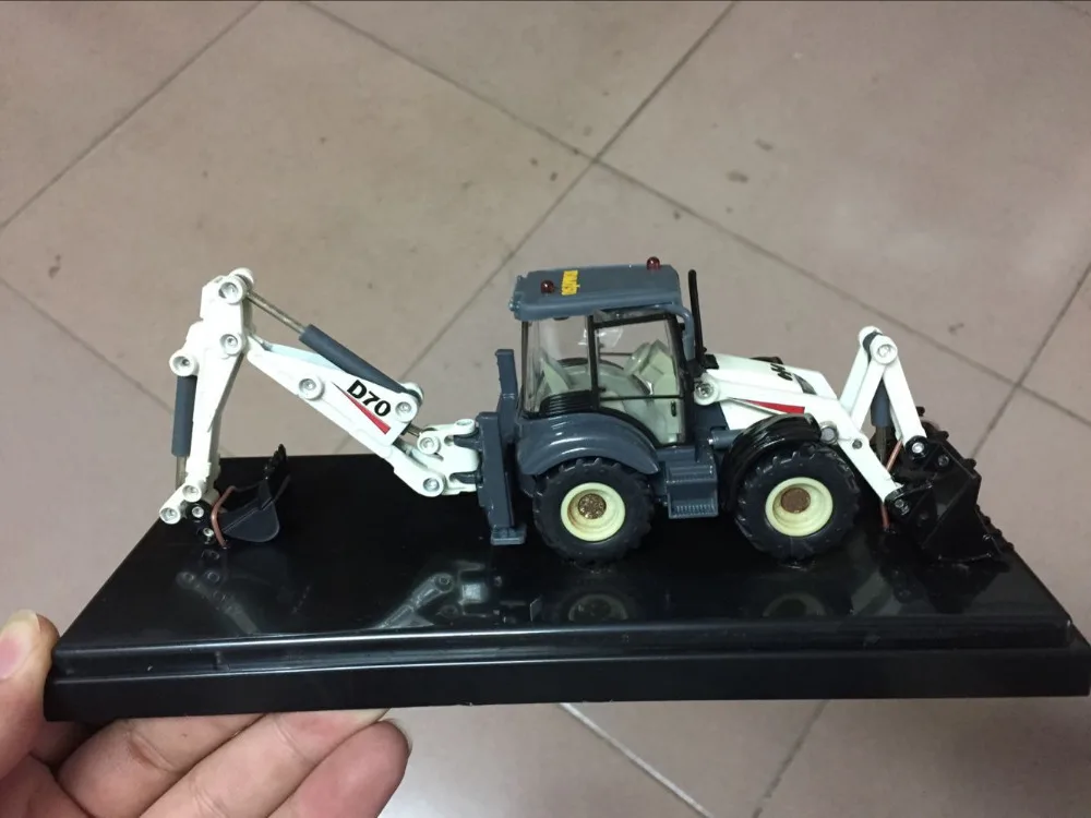 Редкий Komatsu D70 центр Pivot экскаватор погрузчик белый 1/50 масштаб литой