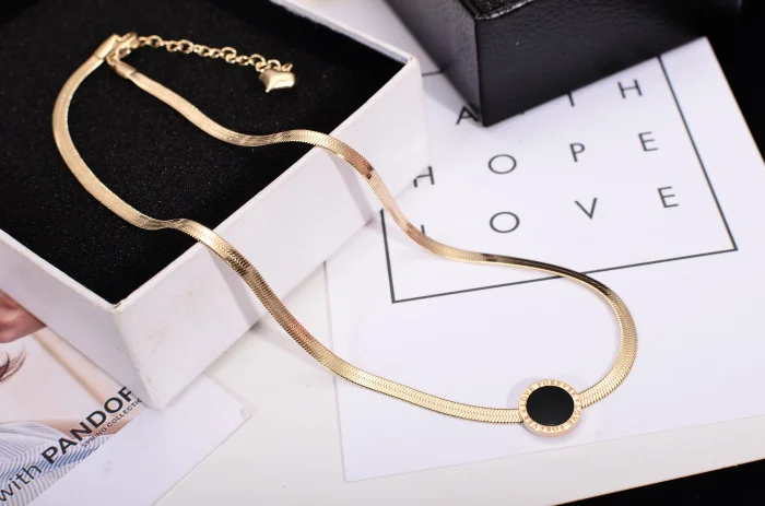 Классические черные круглые Брендовые женские ожерелье титановая сталь Розовое