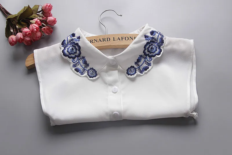 High-grade Retro Embroidered Blue and White Porcelain Fake Korean Collar Shirt Decoration |