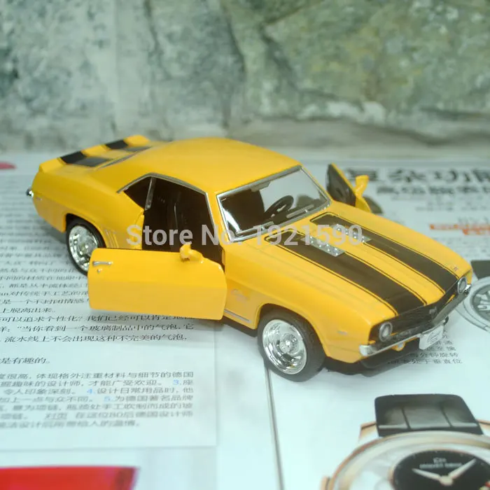 UNI 1/36 масштабные автомобильные игрушки 1969 Chevrolet Camaro SS винтажная литая под давлением металлическая модель автомобиля игрушка для коллекции/подарка/детей