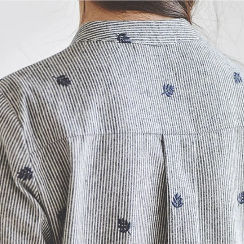 

Spring Summer Women Shirts 2021 Leafs Embroidery Mandarin Collar Long Sleeve Shirt Casual Female Slim Basic Blouses Cotton Tops