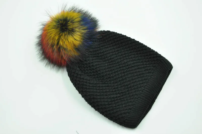 Black multicolor fur Настоящая меховая шапка с помпоном зимняя женская шапка Новая модная теплая вязаная шапка Брендовая женская меховая шерстяная шапка бини женская шапка - Цвет: Black multicolor fur