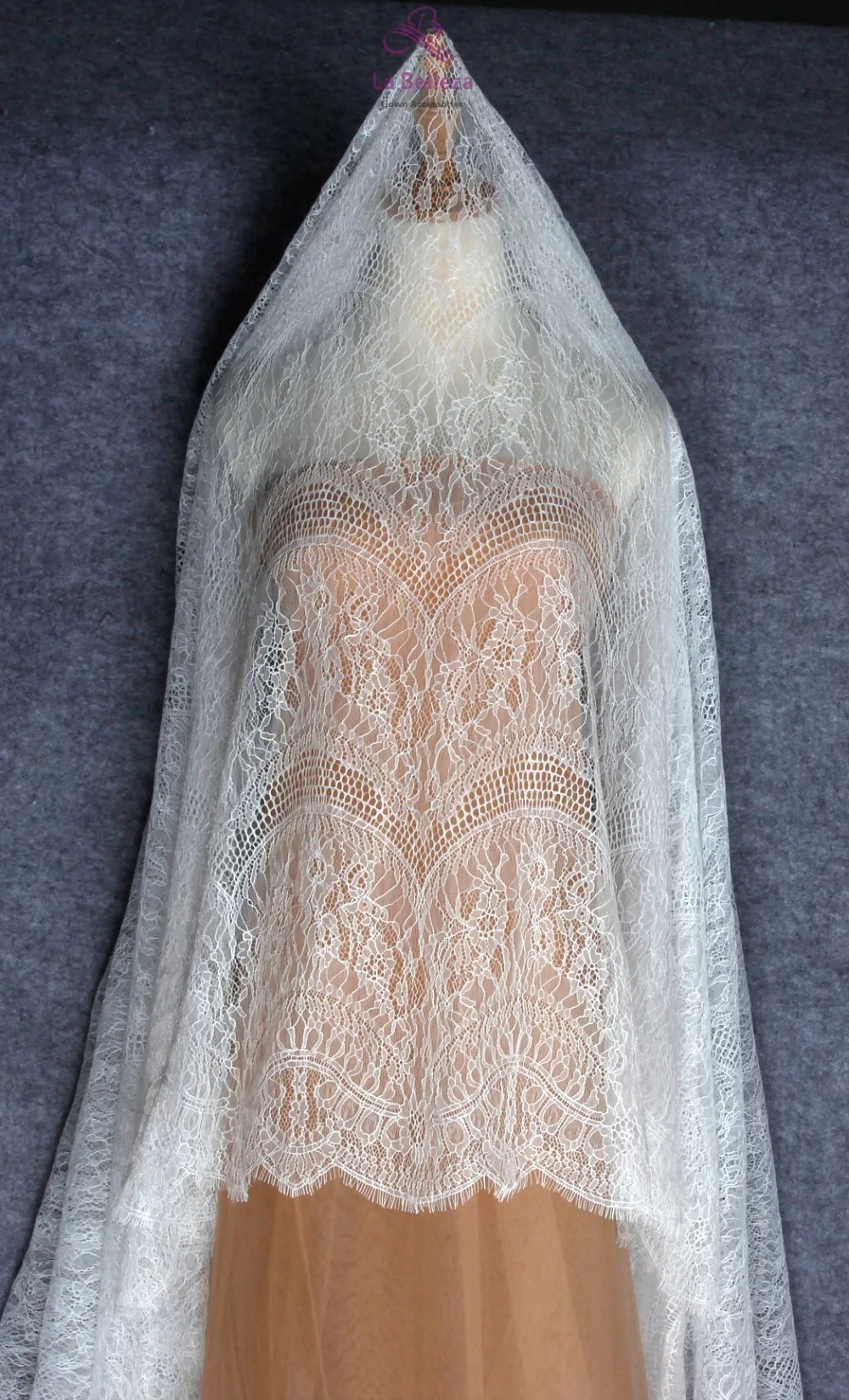 La Belleza Off white/черный ресниц французские кружева ресниц невесты кружево 150x300 см одна деталь