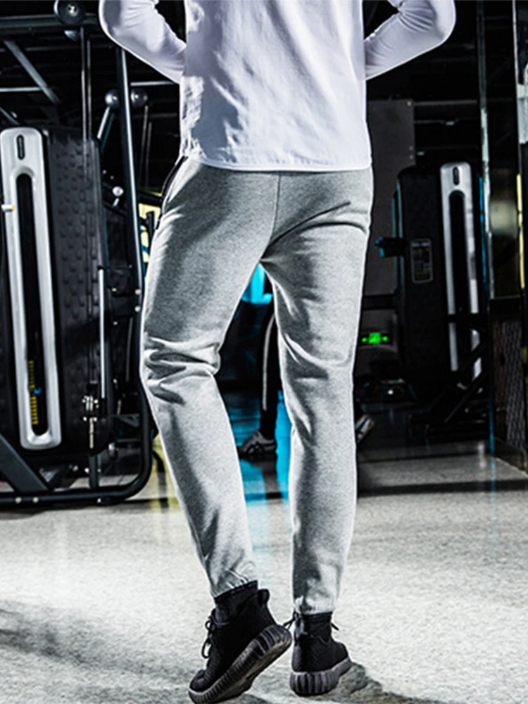 

GYMOHYEAH Sweatpants for Men Fashion Zipper pocket Casual Sweatpants Winter Slim Warm Drawstring Foot zipper Pant Brand clothing