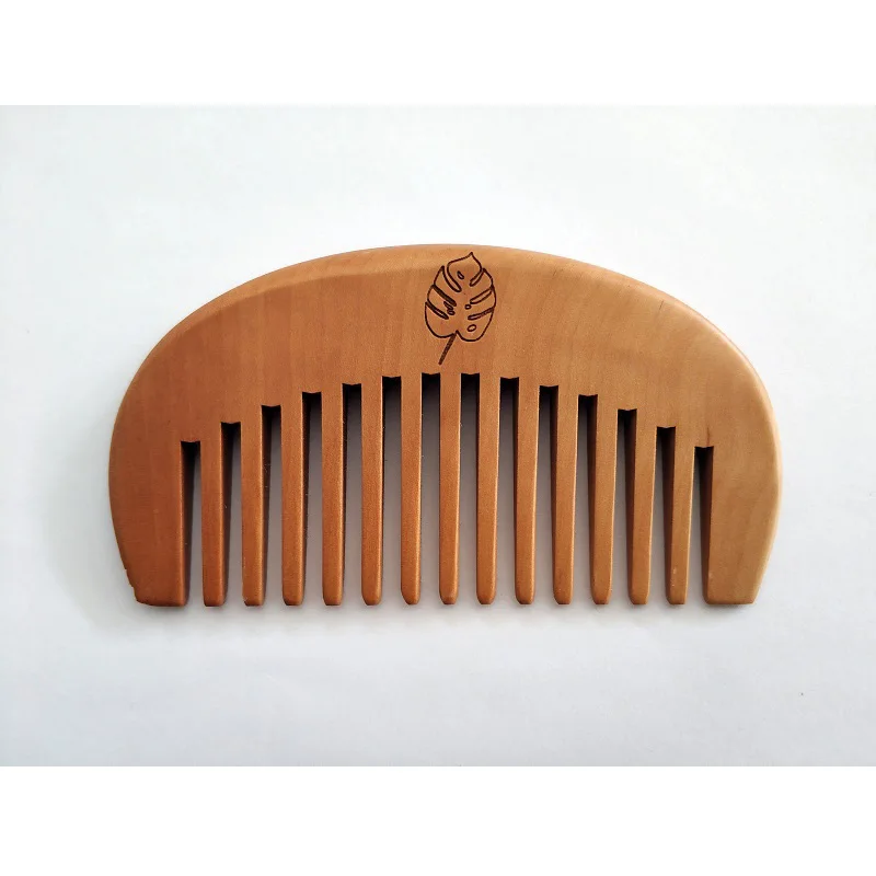 Гребень лунный из натурального персикового дерева с широкими зубьями для мужчин
