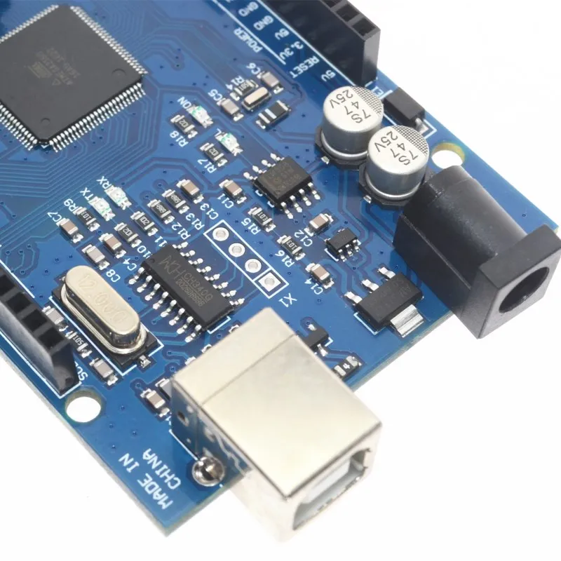 Плата Mega 2560 R3 Mega2560 REV3 (ATmega2560 16AU CH340G) на USB кабеле совместимом с arduino [без линии