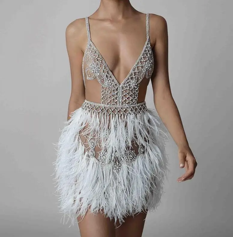 Серебристый Vestido коктейльные новые сексуальные v-образным вырезом Спагетти ремень A Line хрустальные перья см. Серебряные цвета слоновой кости коктейльные платья короткий халат Коктейльные - Цвет: Серебристый