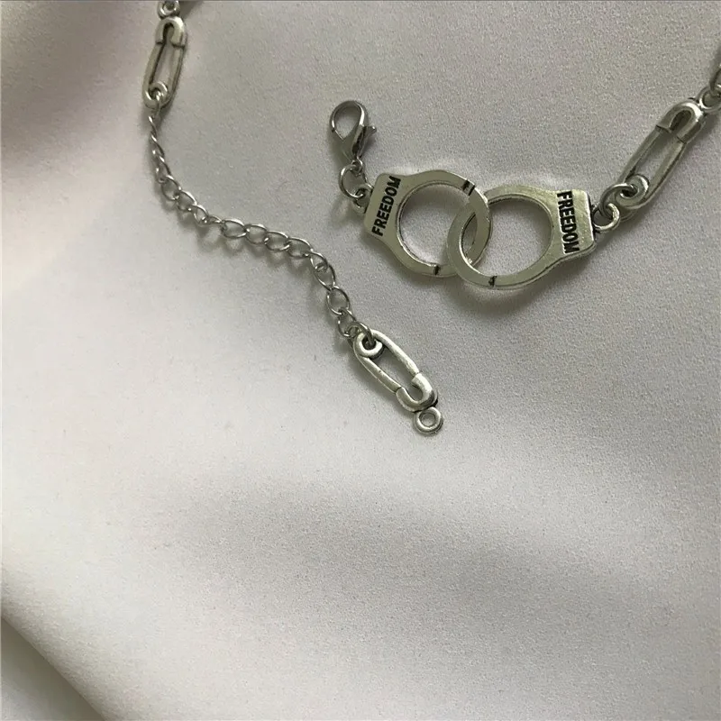 Gothic Style Handcuffs Choker Collar Necklace Women Handmade Geometric Bracelet