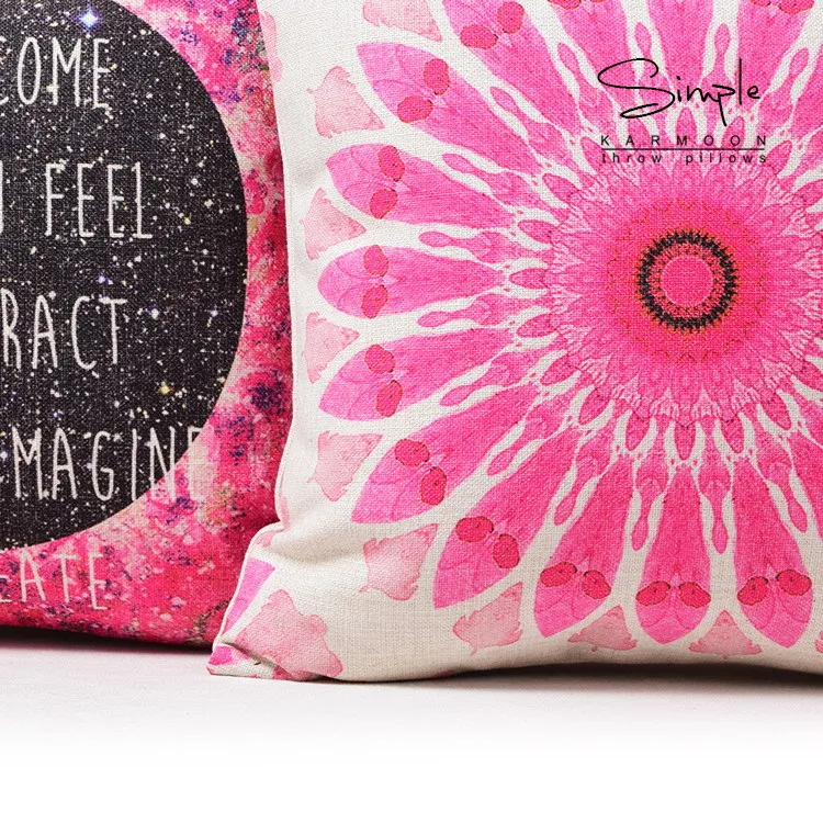 Сказочная наволочка для подушки с изображением туманности Галактики розовая