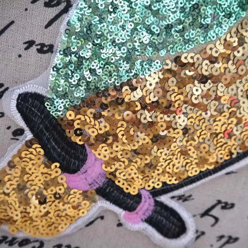 С изображением попугая птица нашивка на одежду с блестками вышивка патчи