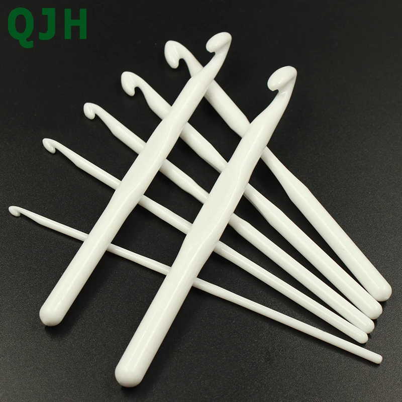 Новый продукт 7 шт. чисто белые пластиковые крючки для вязания крючком плетеные