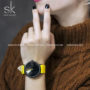 Часы наручные SHENGKE женские кварцевые, модные креативные повседневные желтые, для женщин