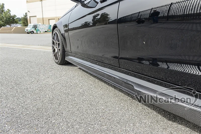 Реальные углеродного волокна сбоку юбки спойлер сплиттер для Mercedes benz W204 C63 F/L Купе Седан 12-15