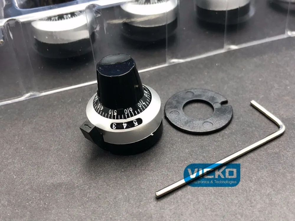 

[VK] Multi turn knob with dial knob 3590S 6.35mm 10PCS/LOT FREESHIPPING (switches)