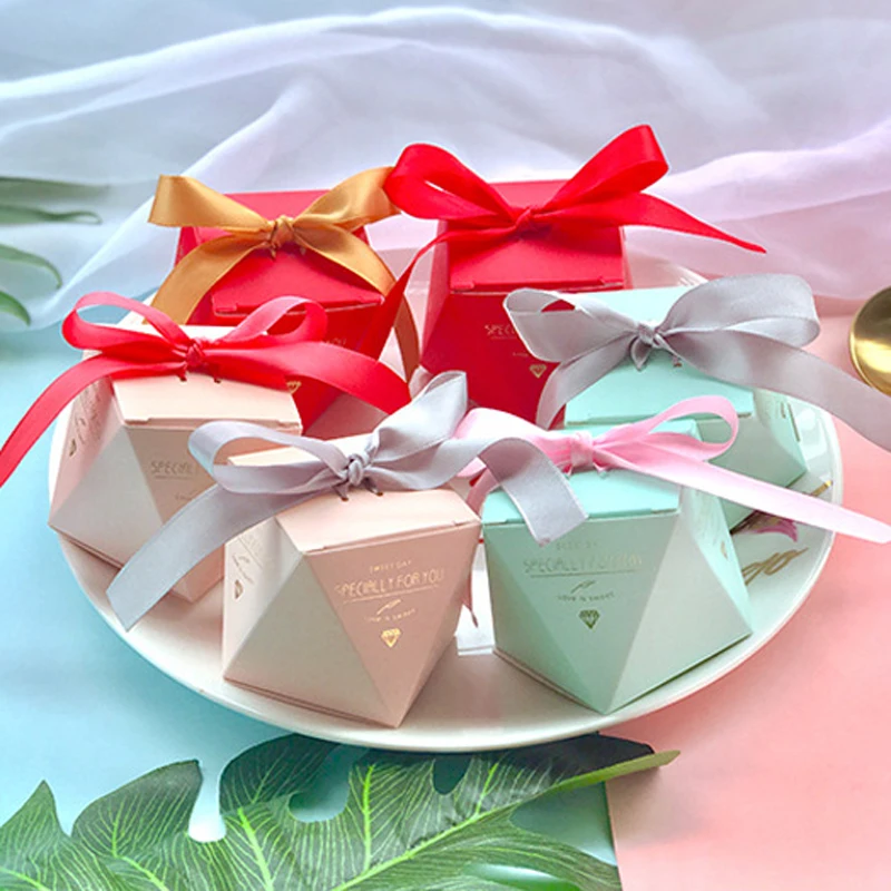 

50pcs European Style Diamond Shape Paper Packaging Box Wedding Favor Gift Box Chocolate Cookies Candy Box Bag Wedding Birthday