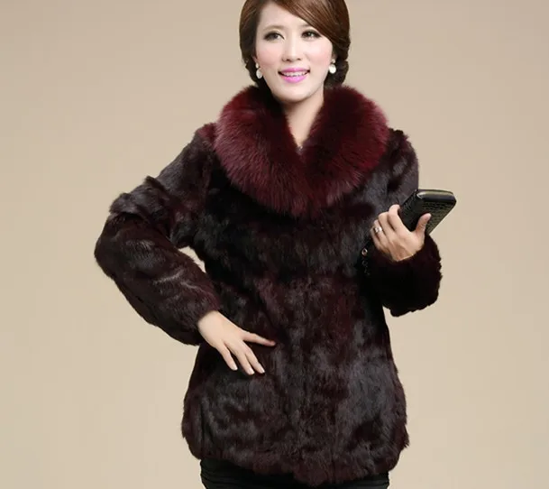 Зимняя женская шуба из натурального кроличьего меха с воротником лисьего тонкая