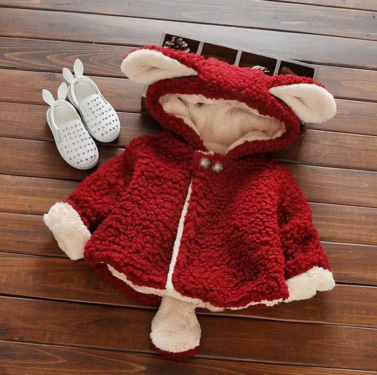 red color Теплое пальто для новорожденных девочек, утепленная хлопковая зимняя одежда для малышей, бархатная куртка, верхняя одежда в Корейском стиле для маленьких девочек 1, 2, 3 лет - Цвет: red color