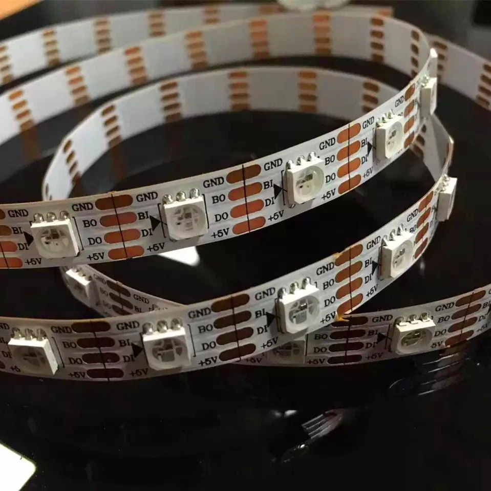 Адресуемая 4 м 60 светодиодов/м DC5V WS2813 (двухсигнальные провода) RGB светодиодная
