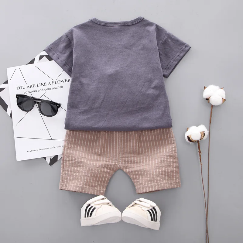 Футболка и шорты для мальчиков с принтом жирафа |