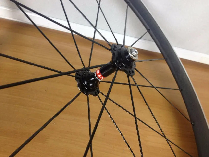 Колеса из сплава 60 мм клинчерная/трубчатая колесная пара углеродного T800