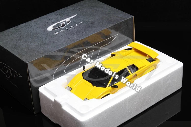 Полимерная модель автомобиля для GT Spirit COUNTACH Твин турбо(желтый) 1:18+ маленький подарок