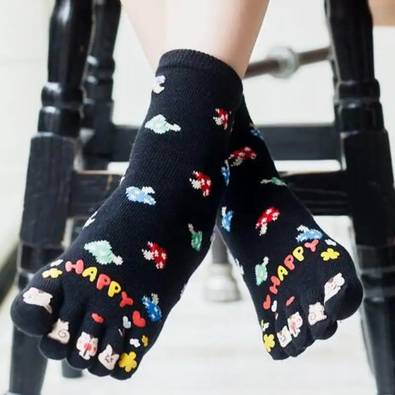 Осенне зимние женские теплые мягкие однотонные носки с персонажами из