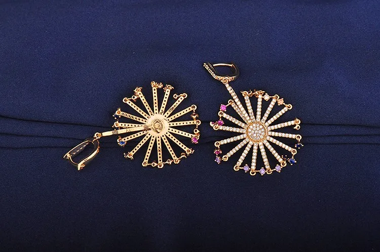 Новое поступление белого золота Цвет серьги Австрия разноцветные Cubic Zirconia Clip Earrings Роскошные ювелирные изделия для женщин GLE6095