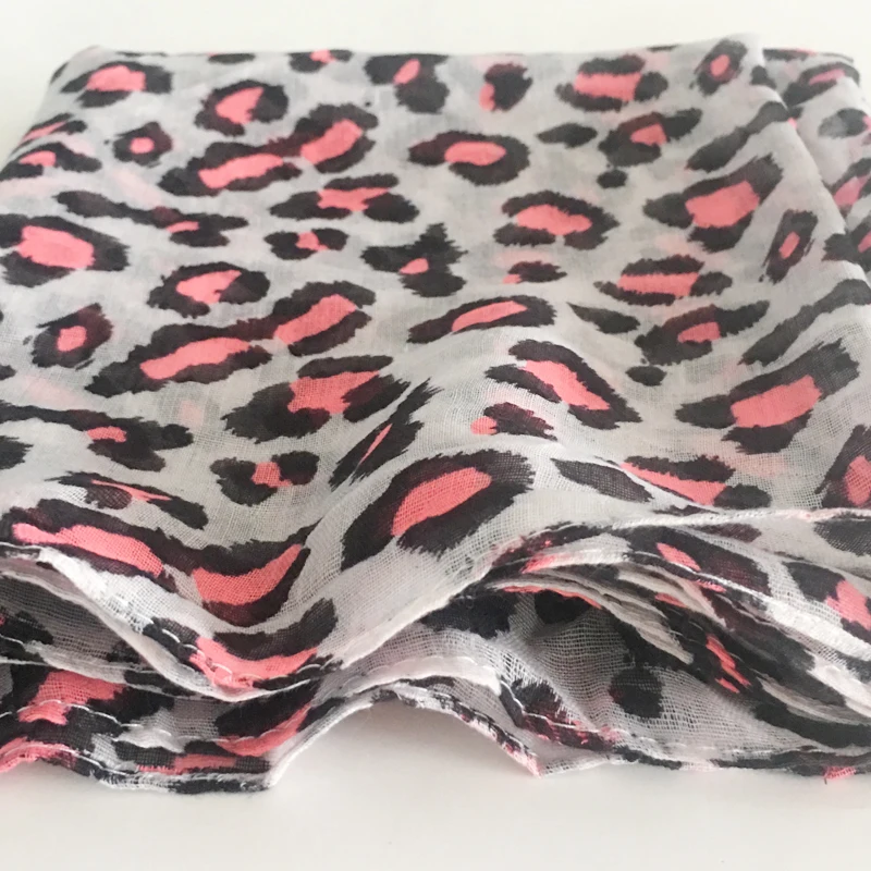 Женский легкий шарф из полиэстера с леопардовым принтом 180x47 см |