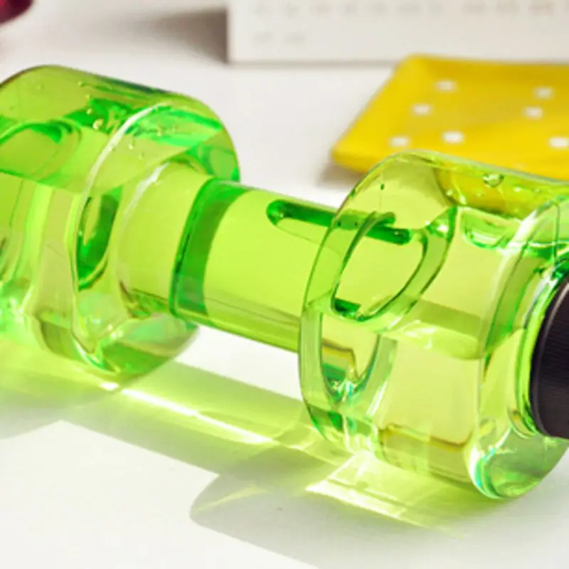 550 мл Пластиковые гантели большой емкости Спортивная бутылка для воды занятий