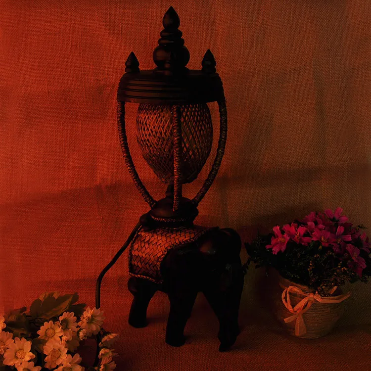 Retro Thailand Living Room Table Light Home Deco Table Lamps for Bedroom Luxurious Craft Table Lamp Series