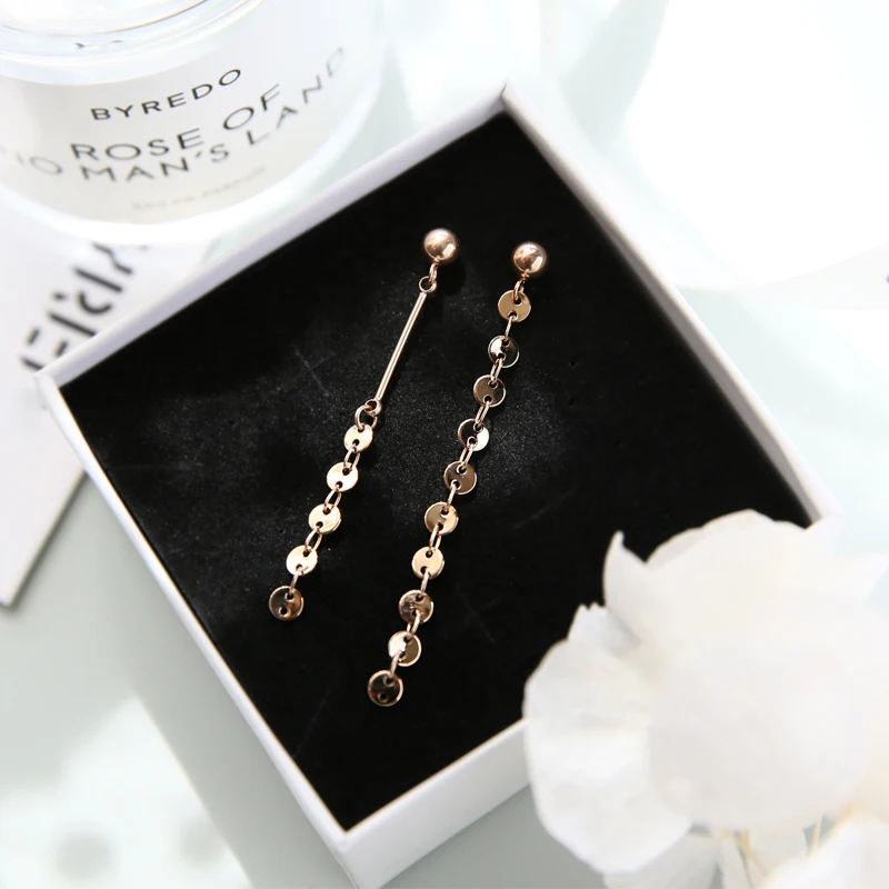 

YUN RUO New Arrival Fashion Asymmetric Paillette Stud Earring Rose Gold Color Woman Girl Gift Titanium Steel Jewelry Never Fade