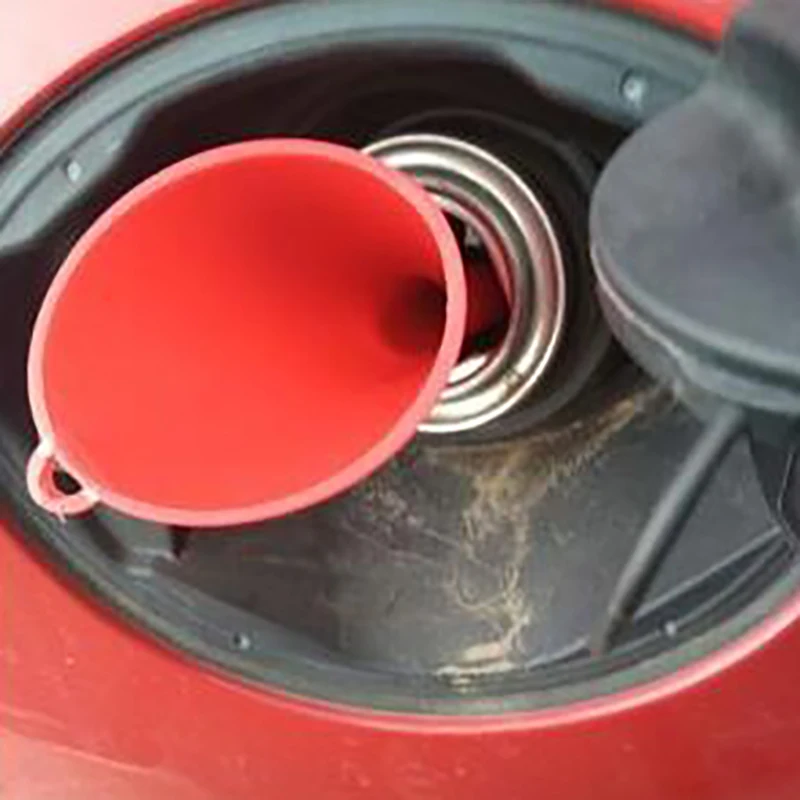 Multi-Function Car Machine Long Funnel Lone Motorcycle Farm Refueling Gasoline Engine Oil Diesel Additive | Автомобили и