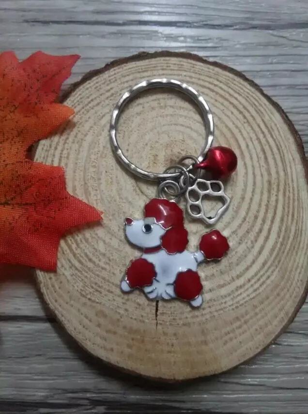 Женская эмалированная собака Чихуахуа и медный колокольчик искусственный