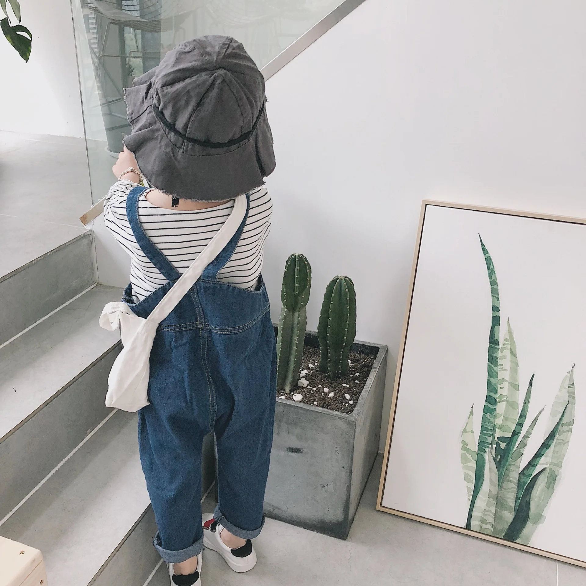 2018 spring autumn clothing pure color cotton two fake pockets ornament boys girls kids zipper fly loose fashion cowboy overalls | Детская