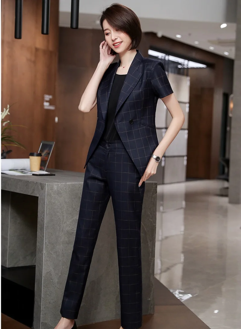 Женский деловой костюм в клетку Модный со брюками и топом офисная одежда