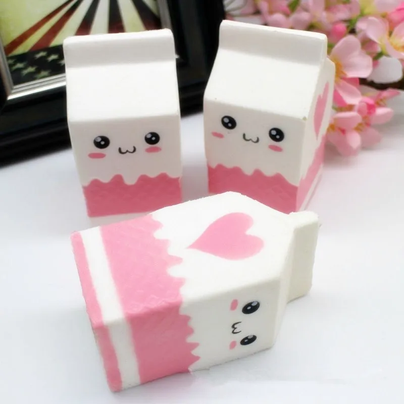 Коробка Squishyfun Jumbo розовая для молока 11 см медленно восстанавливающая форму
